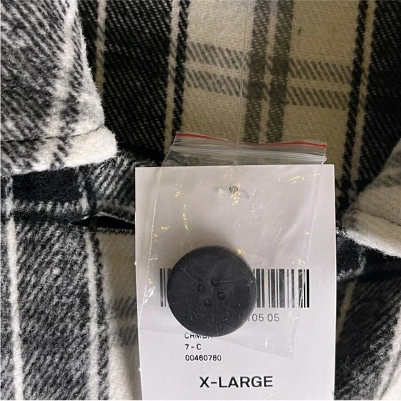 FOREVER 21 Shirt Jacket - Picture 9 of 10